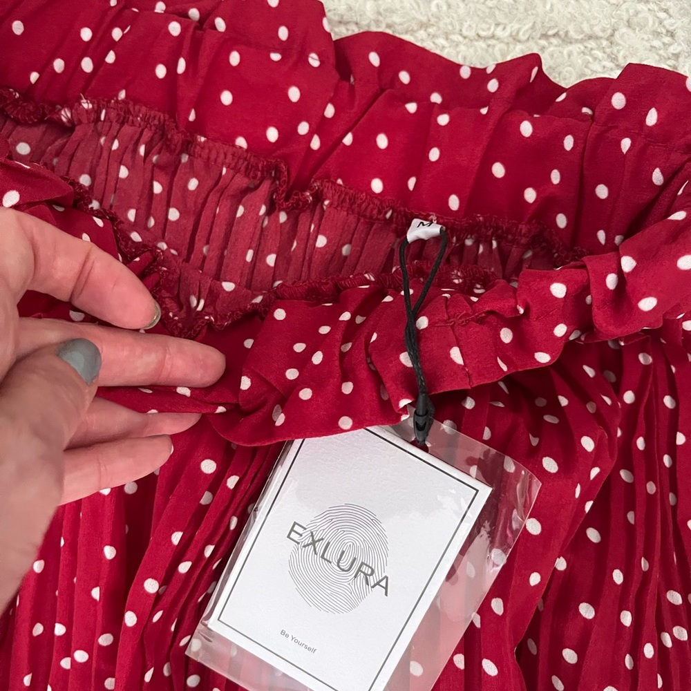 NWT red and white polka dot maxi skirt - Picture 4 of 6